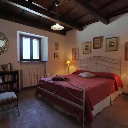 Oriente Villa Perticara